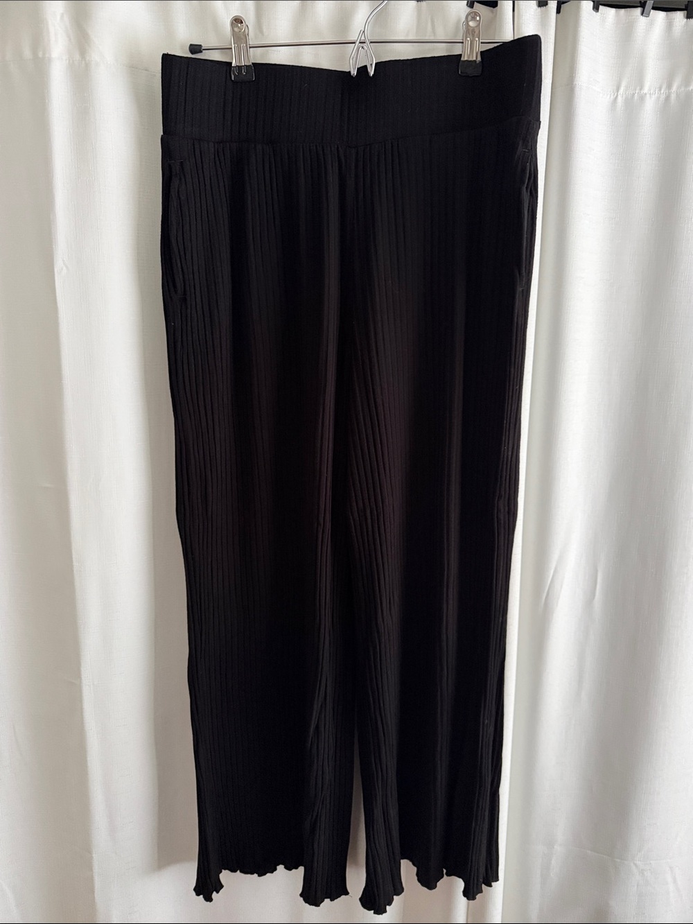 Ribbed Wide-Leg Pull-On Pants - Black
